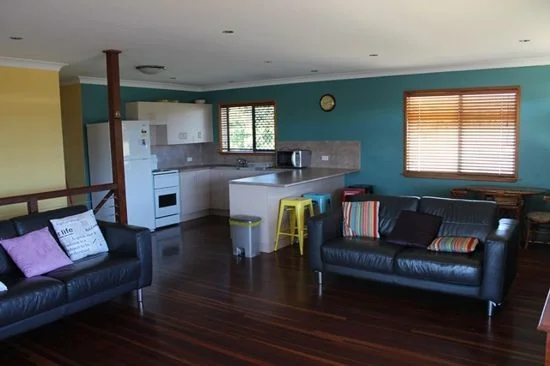 Additional image 3 of 58 Marine Parade, Emu Park QLD 4710
