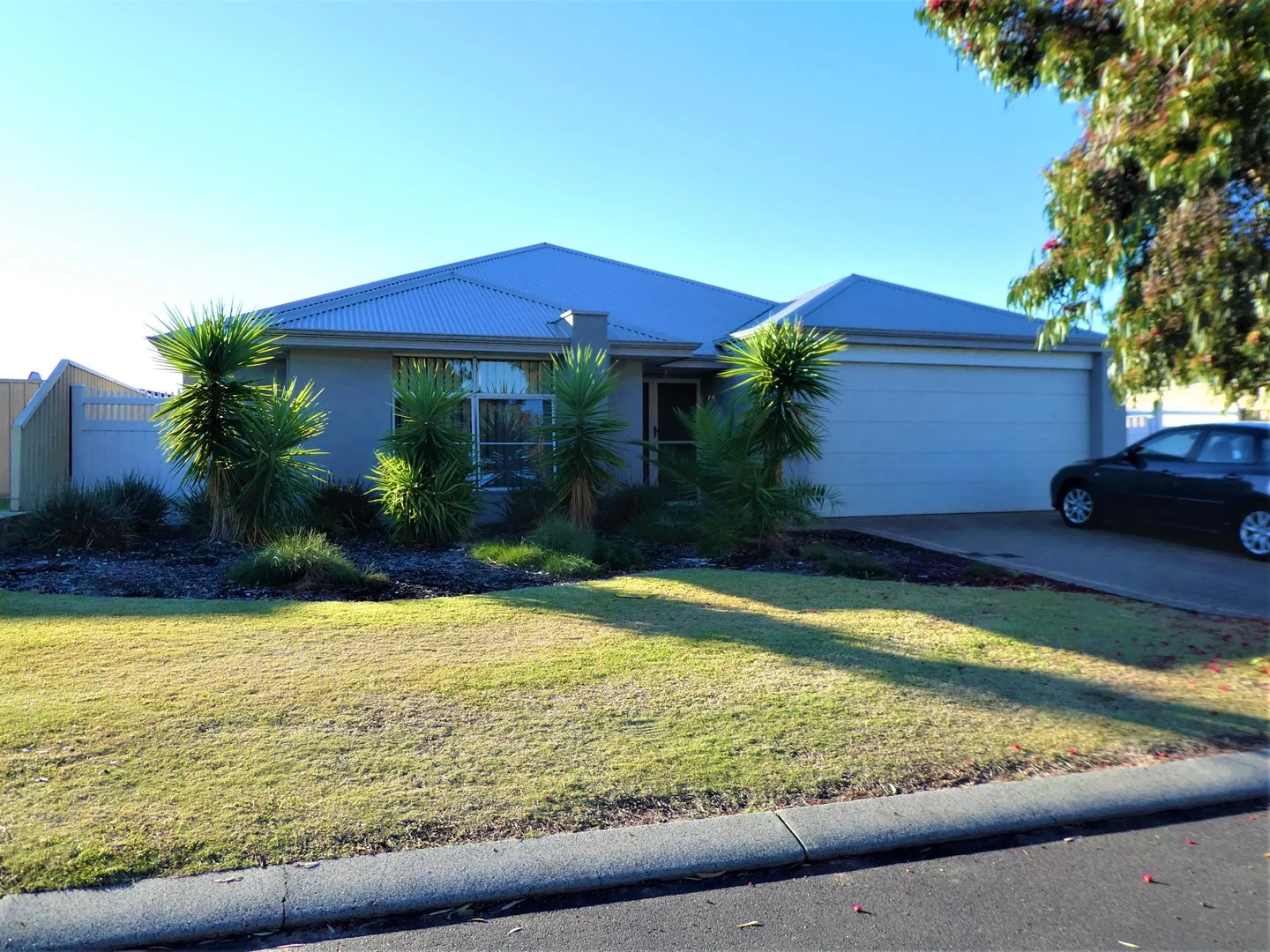 23 Nepean Turn, Millbridge WA 6232
