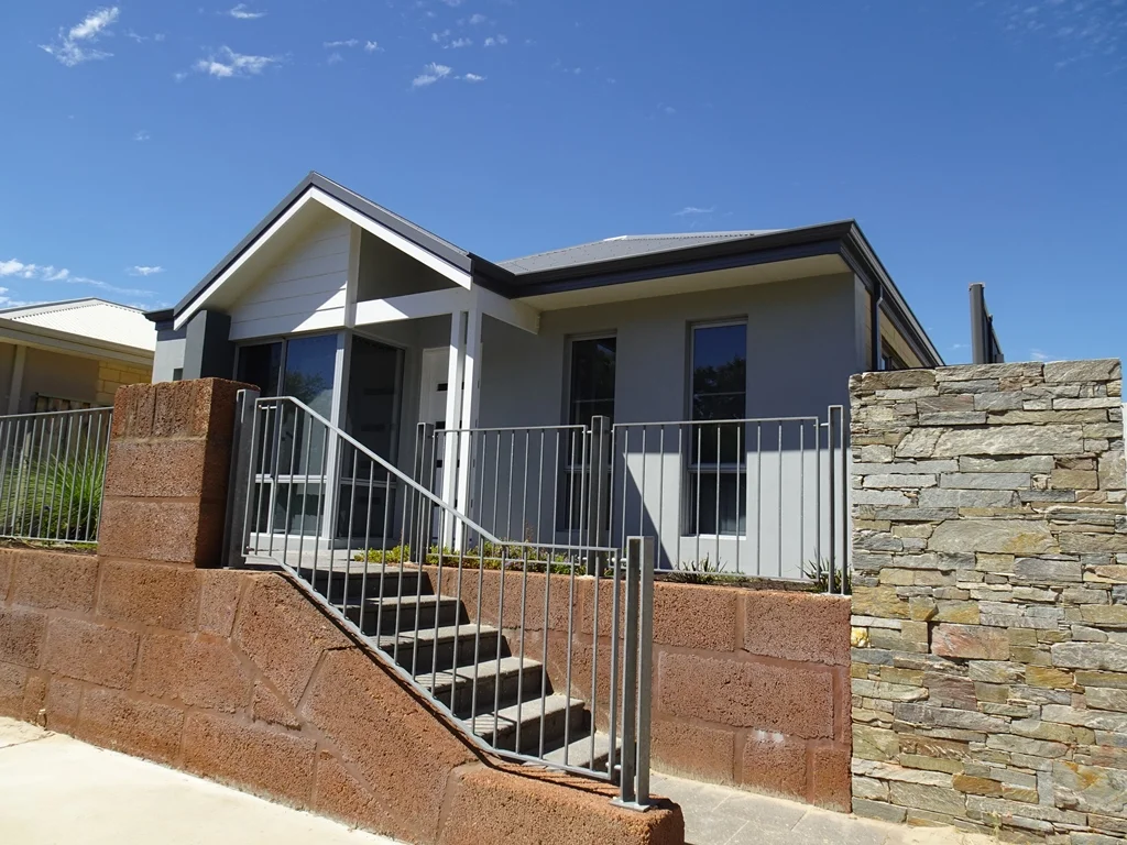 17 Faroe Way, The Vines WA 6069