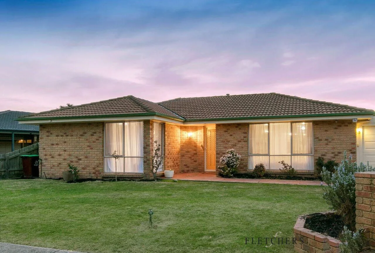10 Fisher Cl, Berwick VIC 3806