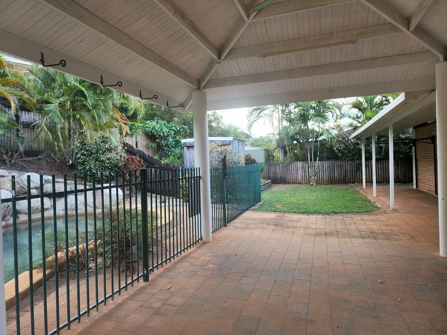 Additional image 14 of 2 Tanganelli Close, Kanimbla QLD 4870