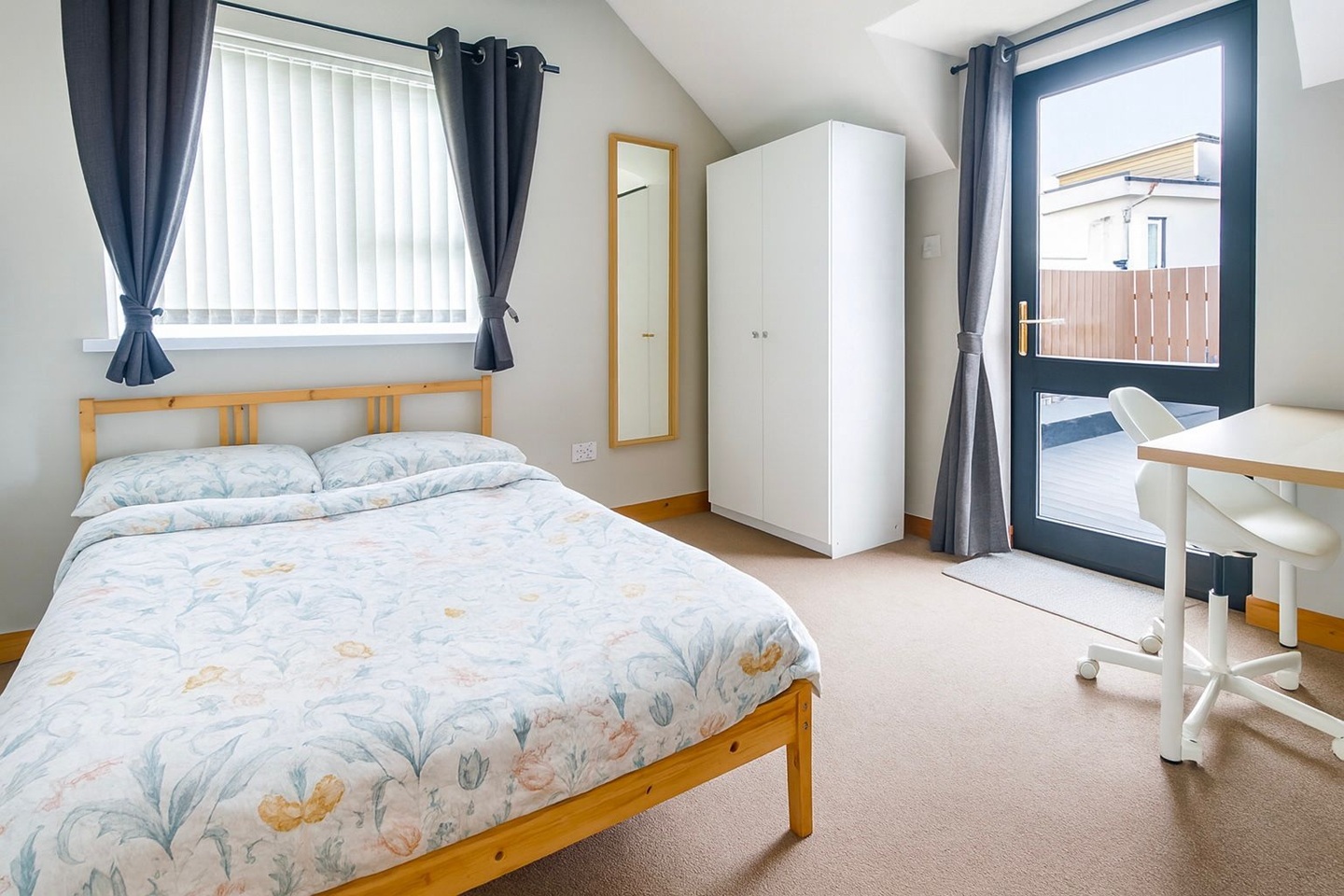 Room in a Shared House, Ravenhill Avenue, BT6, N1 7GU