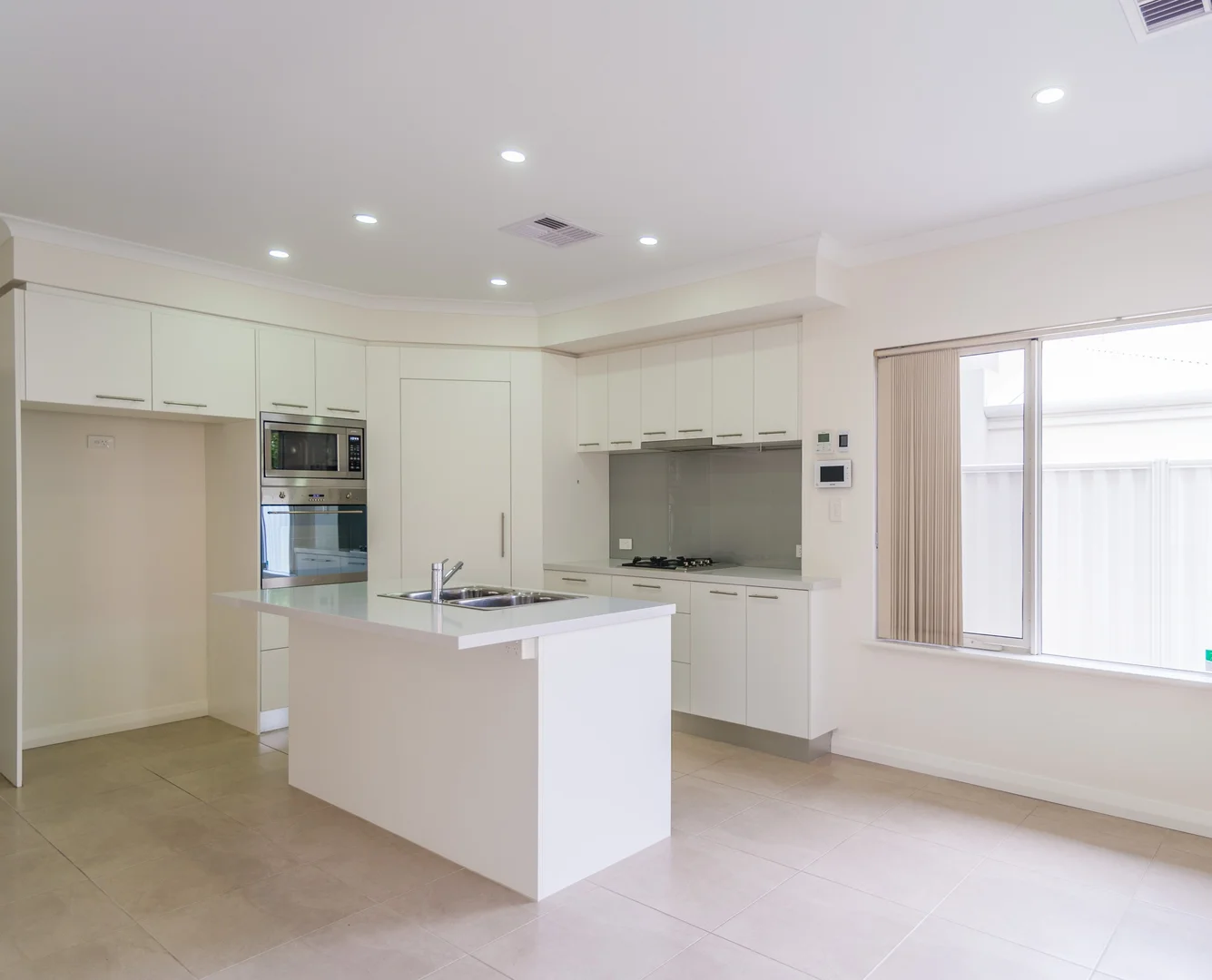 Additional image 4 of 14 Howell Vista, Beaconsfield WA 6162