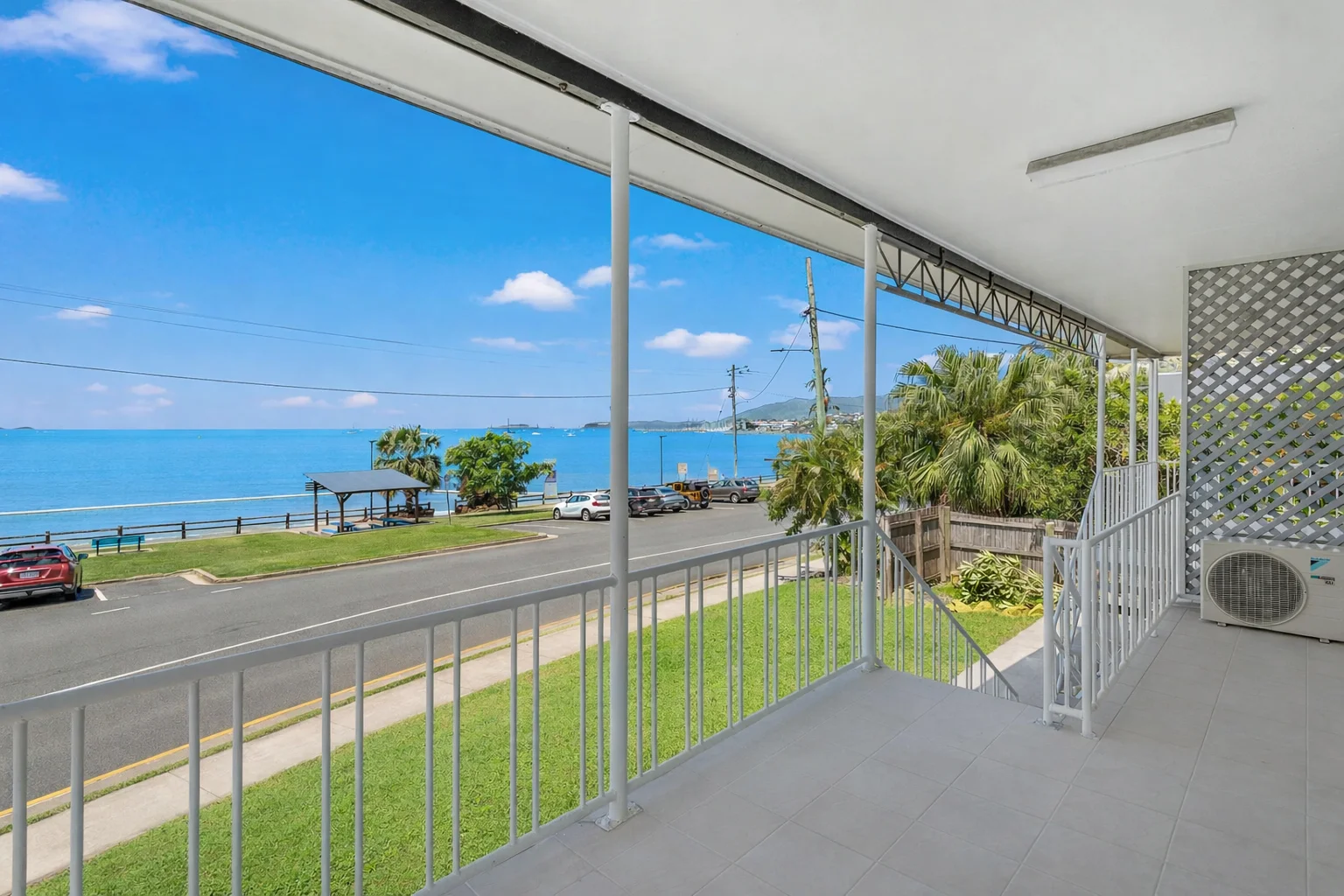 4/40 Coral Esplanade, Cannonvale QLD 4802