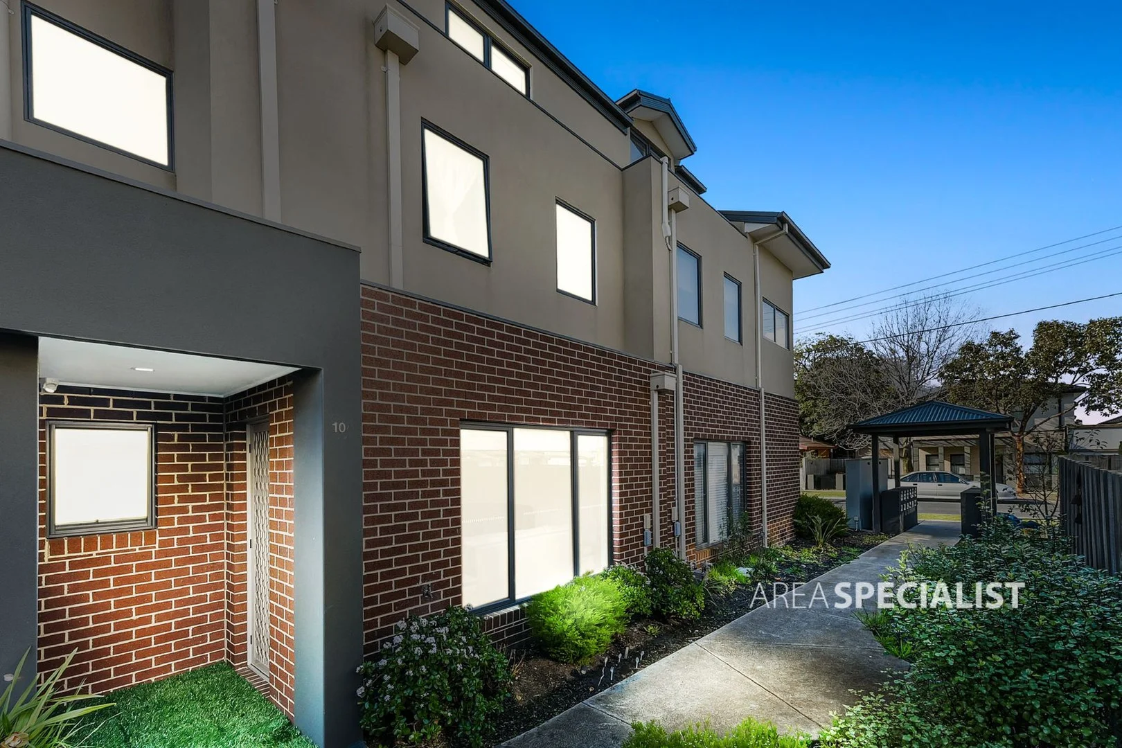 10/2 Hosken Street, Springvale South VIC 3172