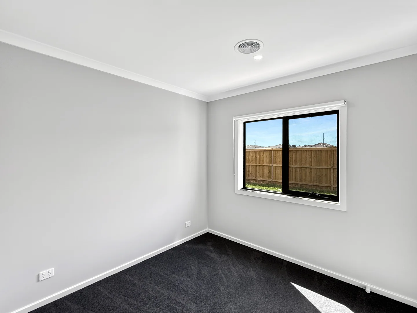 Additional image 5 of 27 Camelon Avenue, Thornhill Park VIC 3335