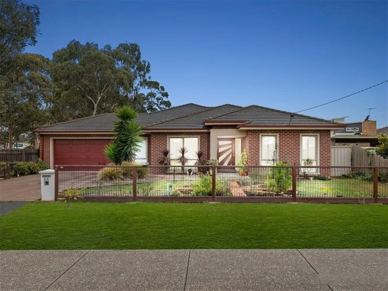 64 Henry St, Melton VIC 3337