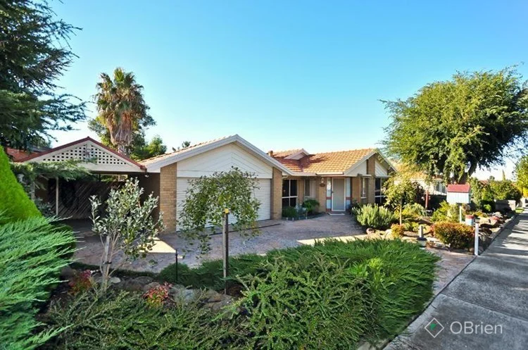 5 Hawkesbury Avenue, Hillside VIC 3037