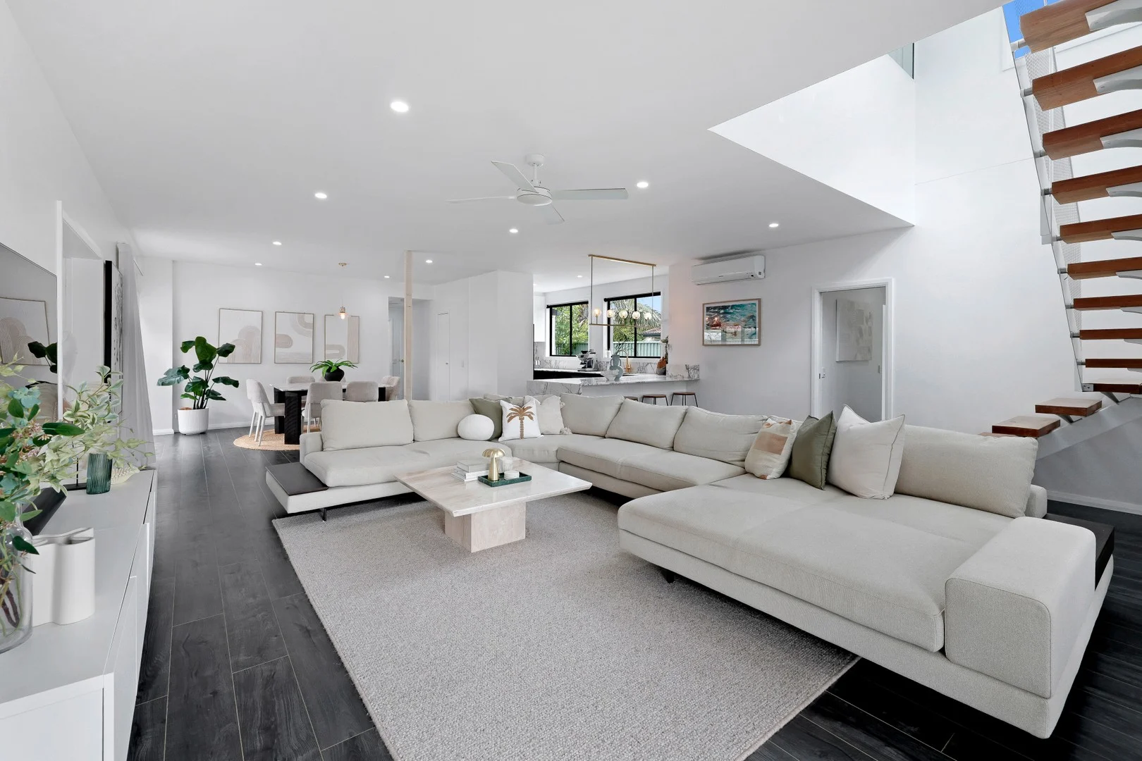 Additional image 2 of 81 Alec Avenue, Mermaid Waters QLD 4218