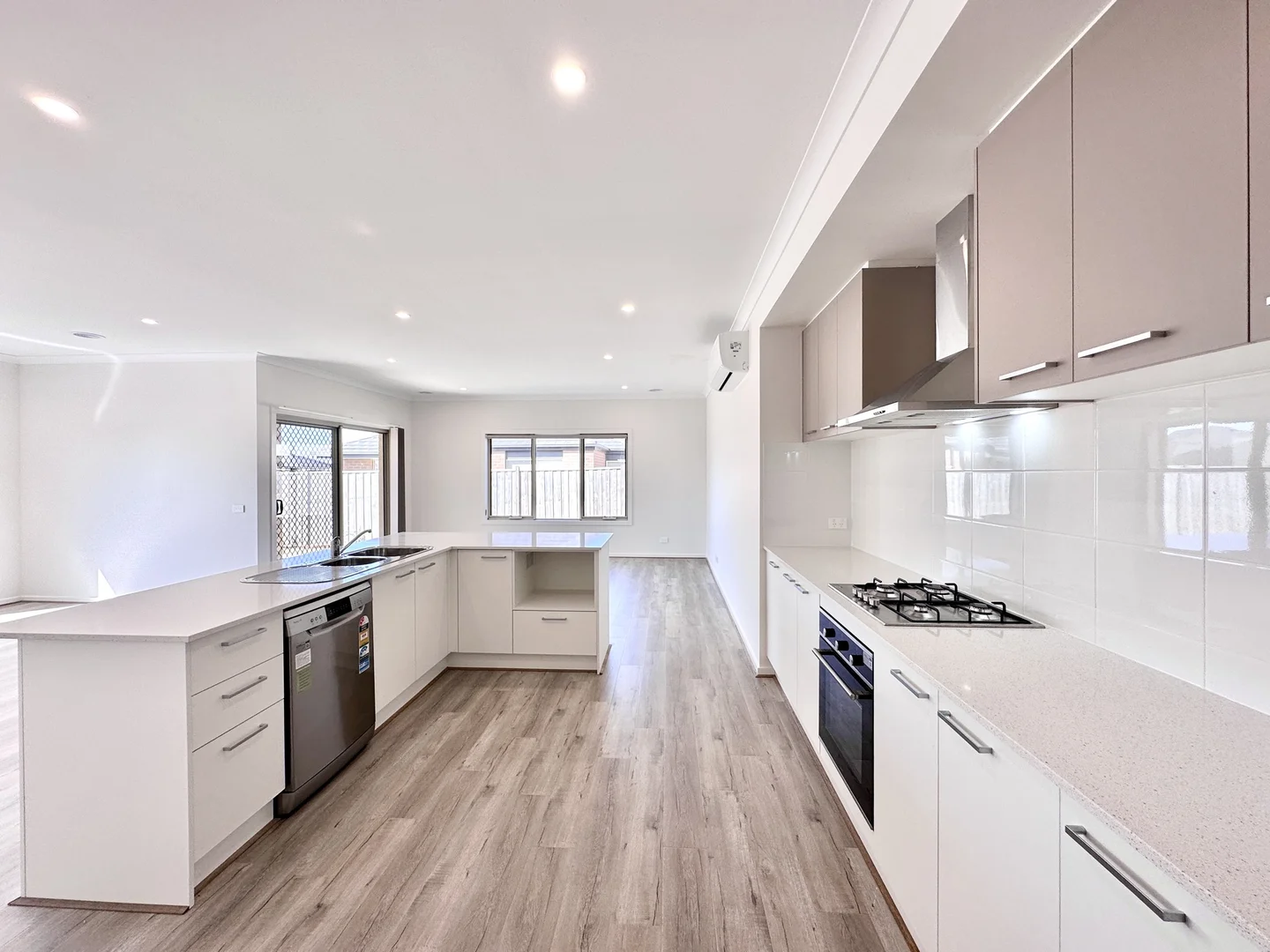 Additional image 8 of 48 Hirata Boulevard, Wyndham Vale VIC 3024