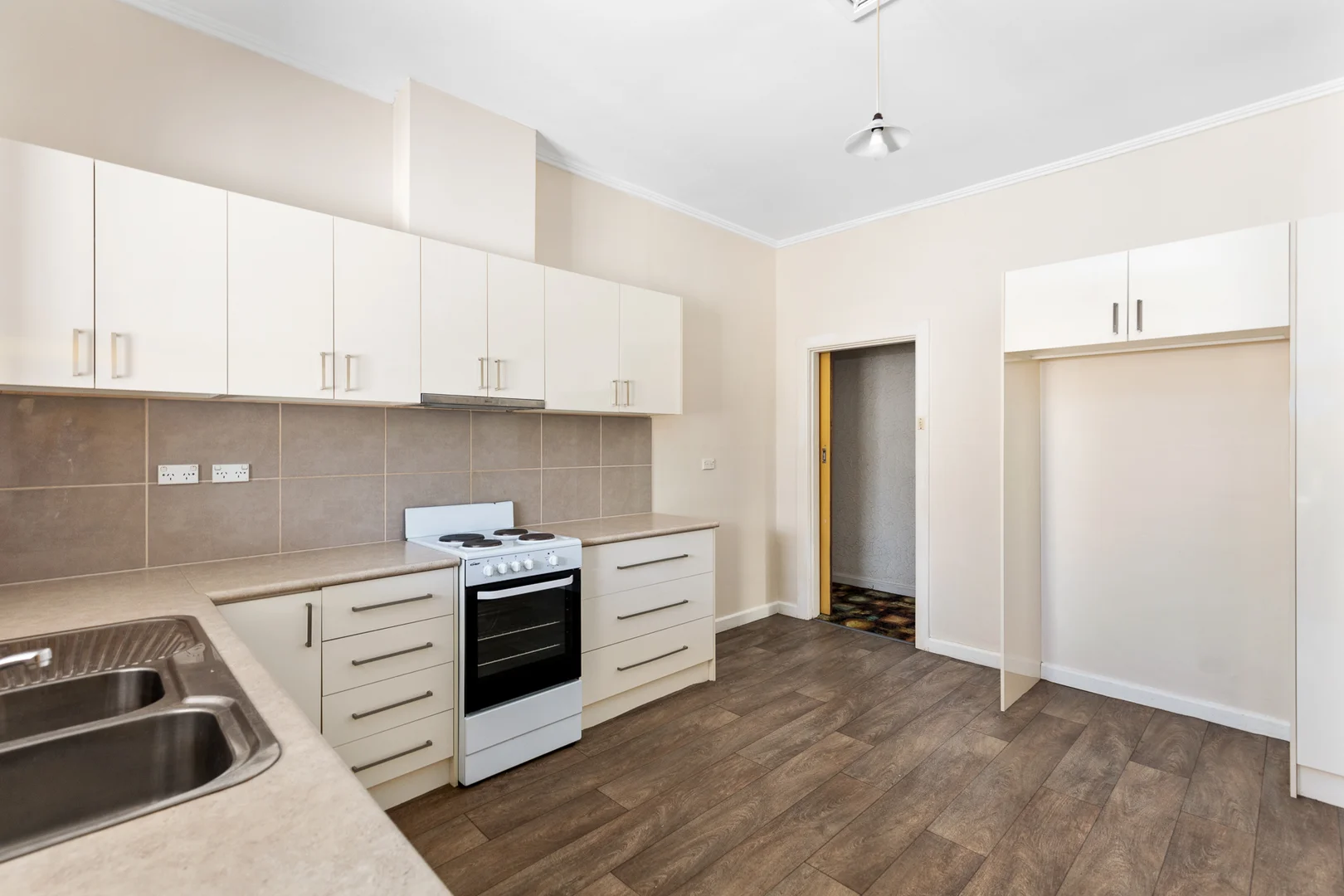 Additional image 4 of 38 Umpherston Street, Mount Gambier SA 5290