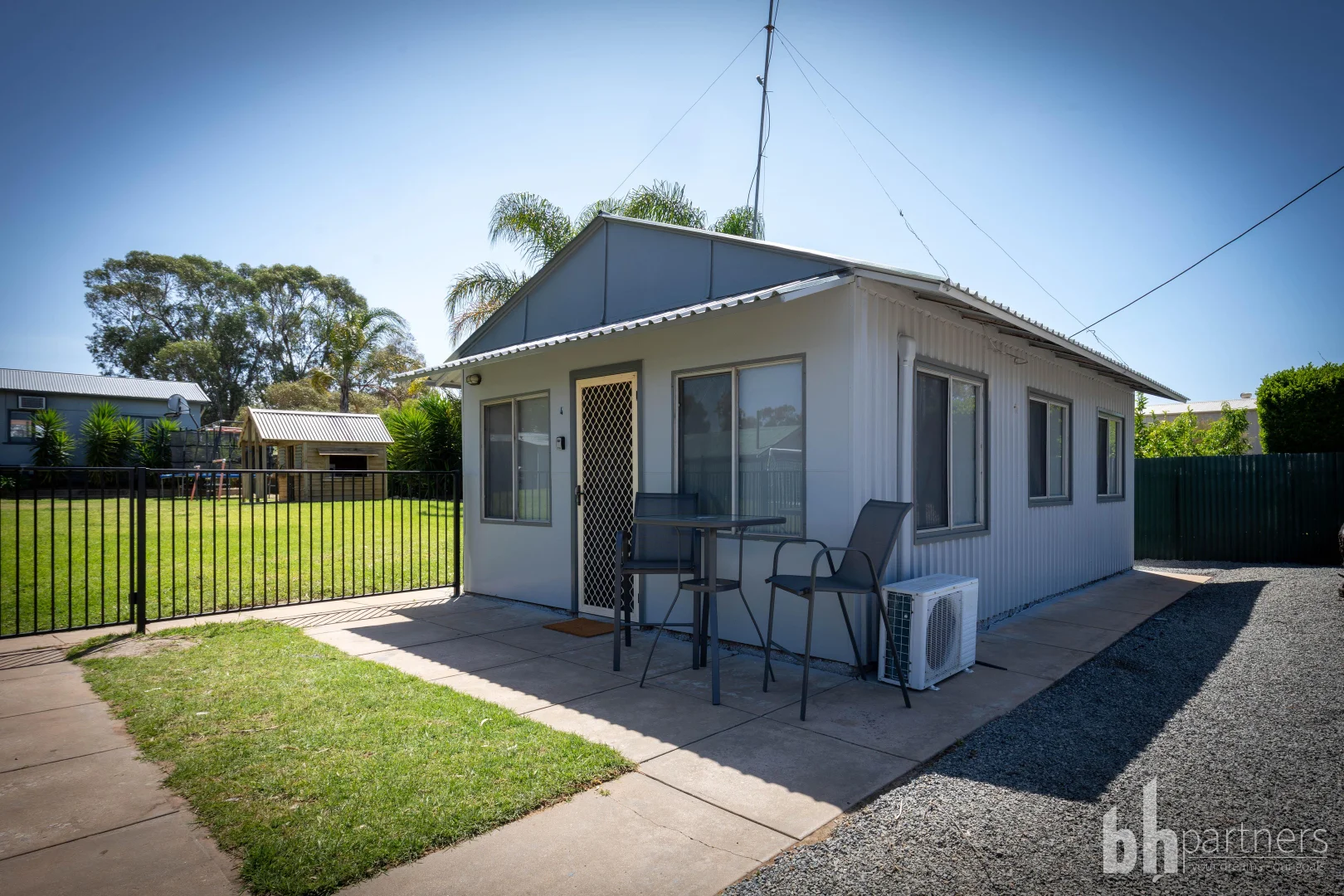 Additional image 2 of House 4 Mannum Holiday Village, Cowirra SA 5238