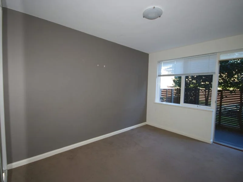 Additional image 5 of 2/23 Whitmuir Road, Bentleigh VIC 3204