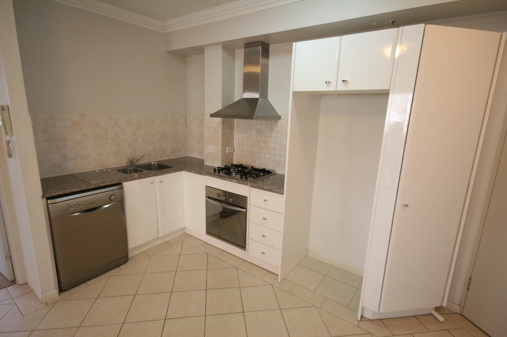 Additional image 3 of 40 Bell Street, Kangaroo Point QLD 4169