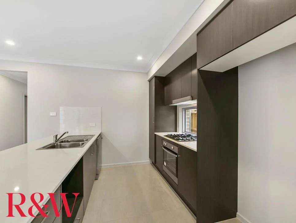 49 Heathland Ave, Schofields NSW 2762 photo 3