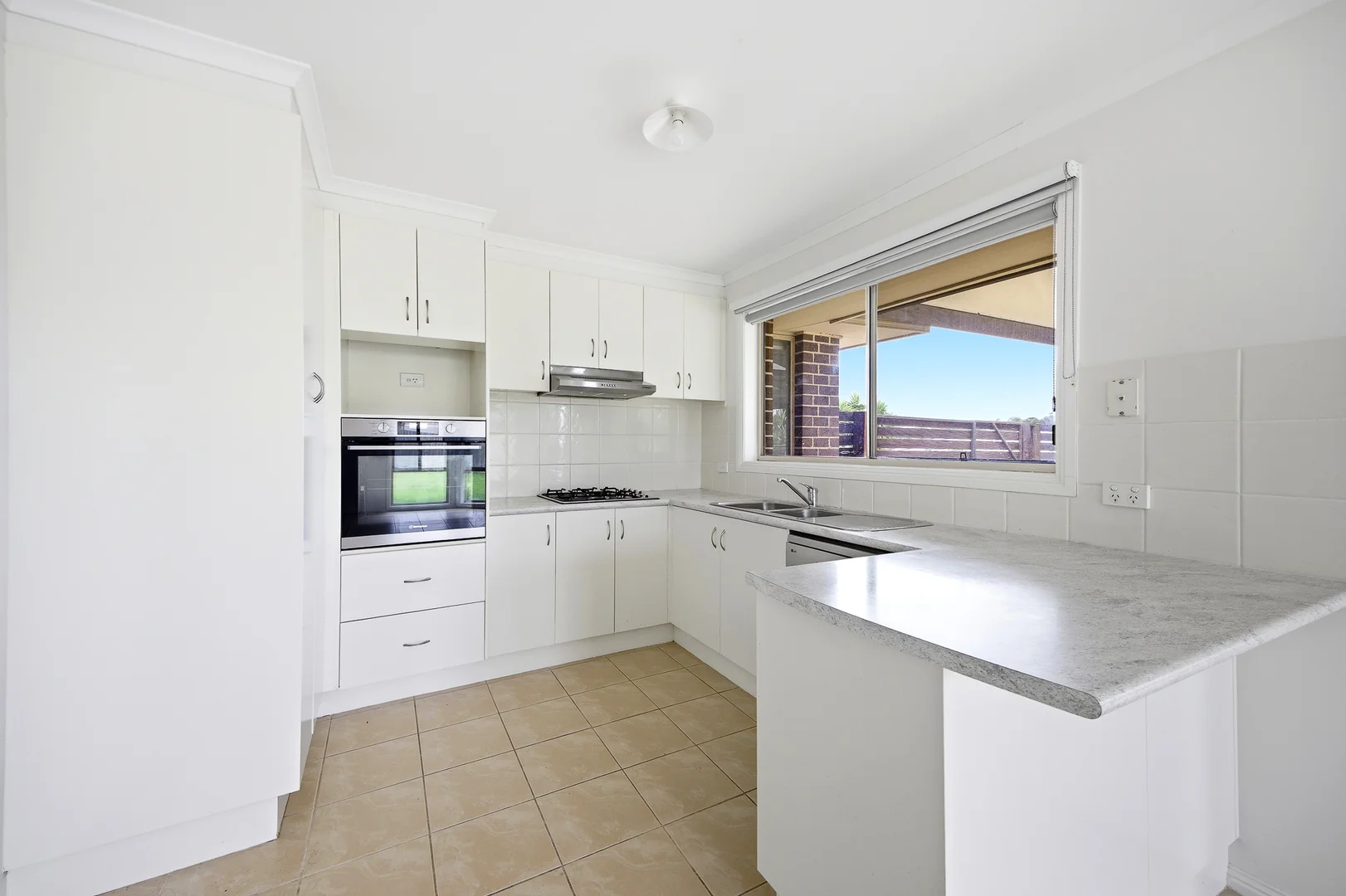 Additional image 2 of 13 Tuscany Rise, Pakenham VIC 3810