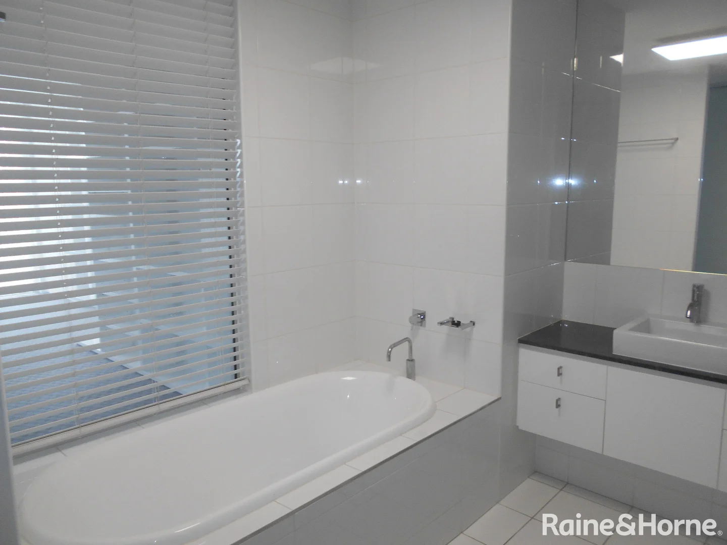 Additional image 9 of 6045/6 Parklands Boulevard, Brisbane City QLD 4000