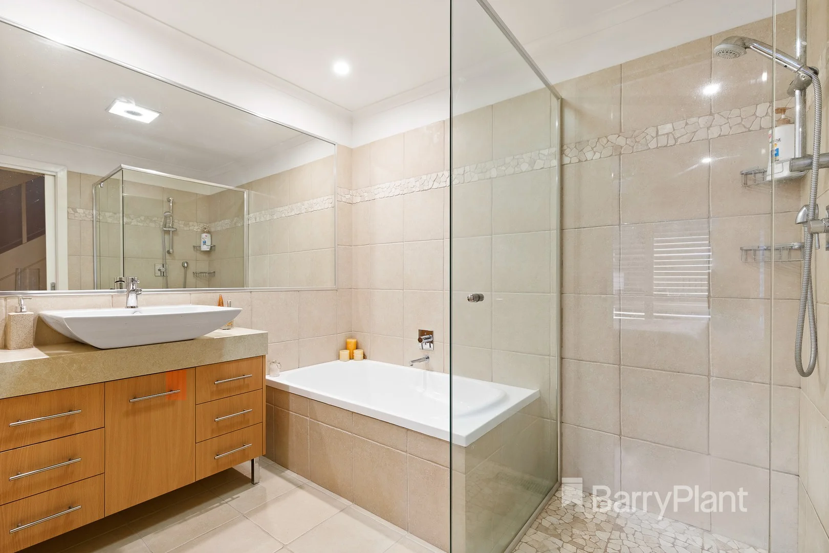 Additional image 7 of 7/16 Inez Avenue, Eltham VIC 3095
