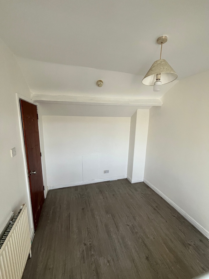 Additional image 11 of 3 Bed Terraced House, Harwell Road, S8, N1 7GU