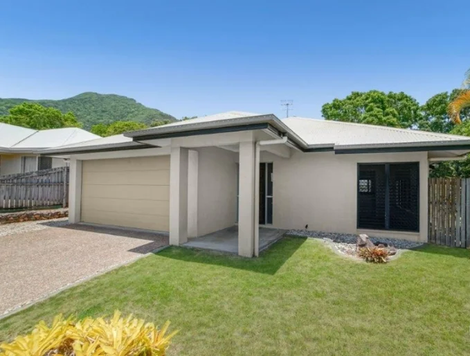 7 Tradewinds Close, Redlynch QLD 4870