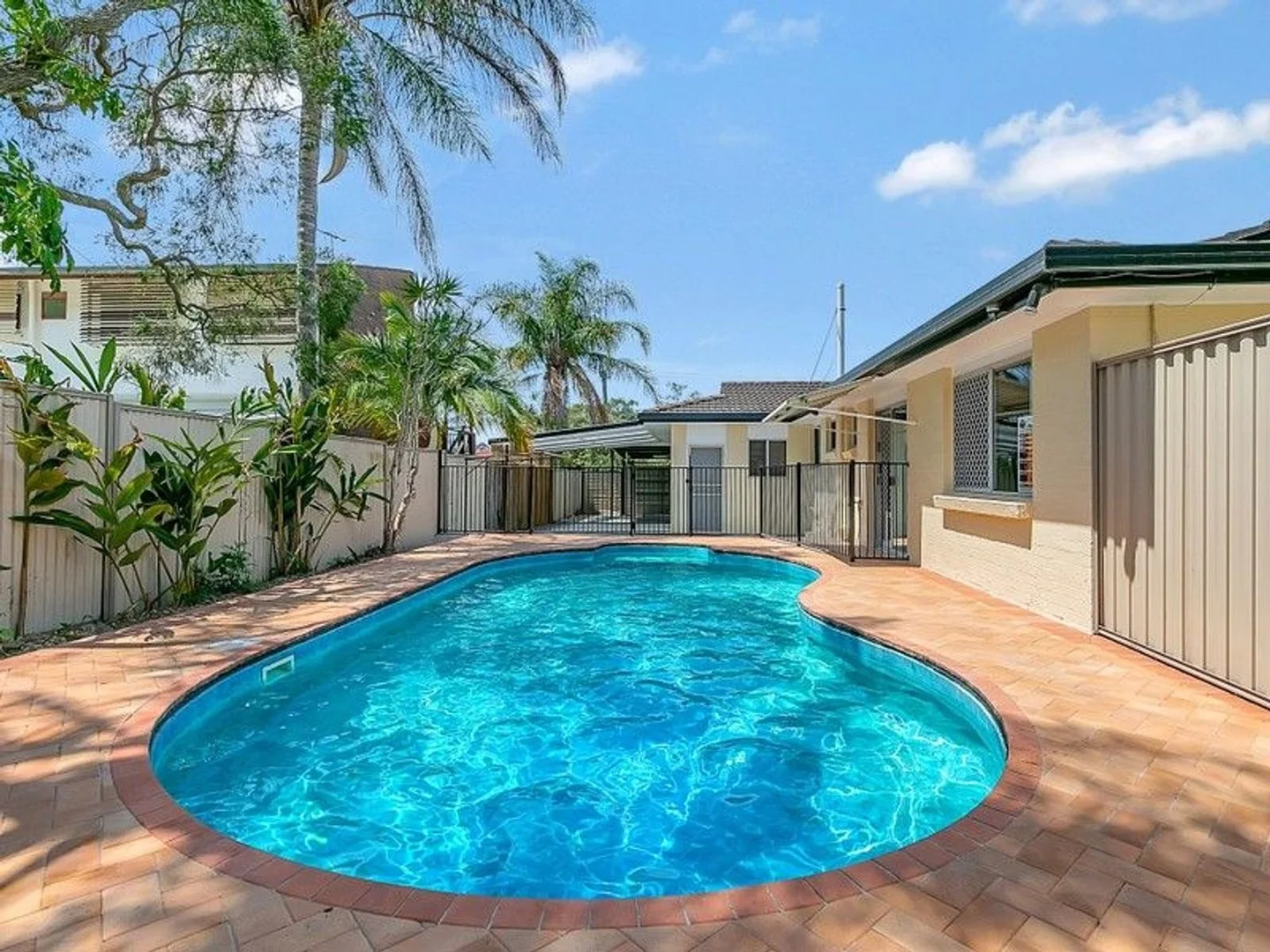 4 Logan Street, Capalaba QLD 4157