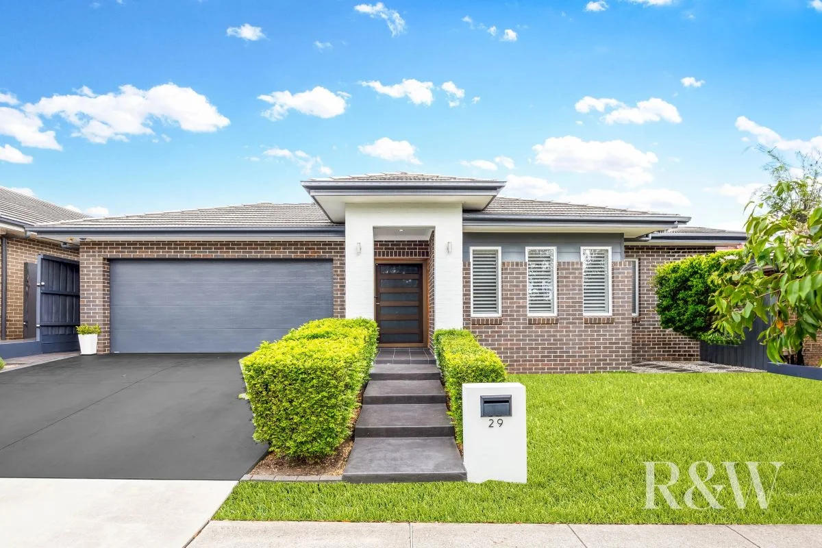 29 Cloverhill Crescent, Gledswood Hills NSW 2557
