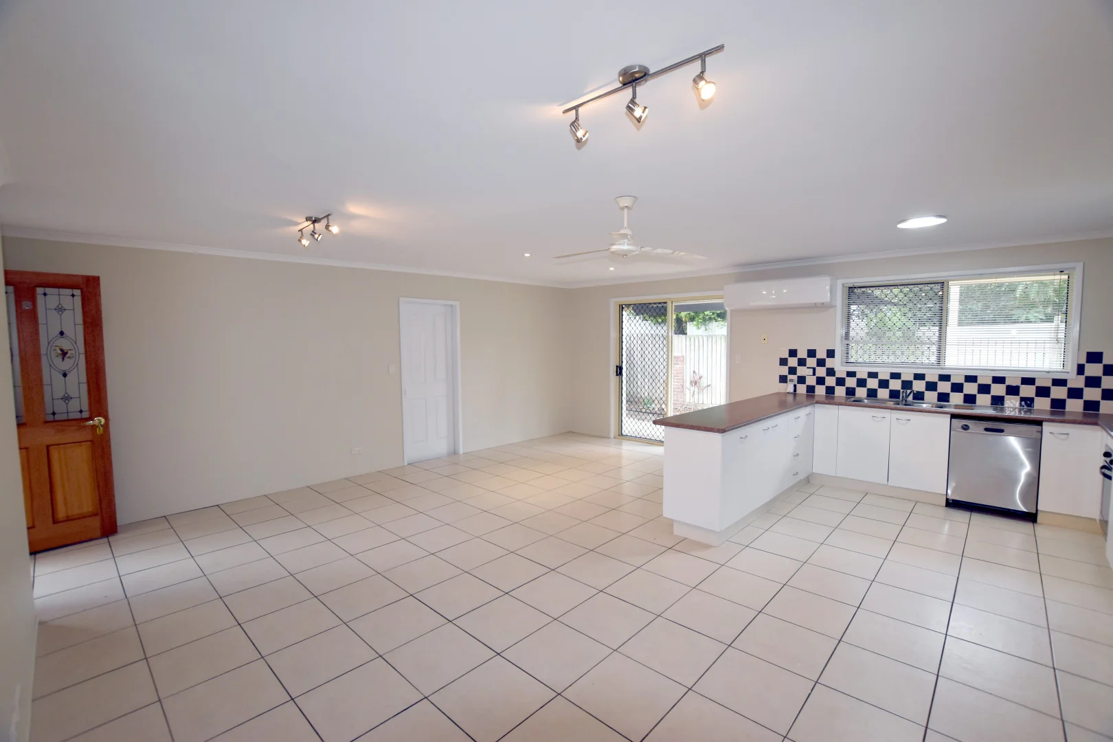 Additional image 3 of 9B Windward Passage, South Gladstone QLD 4680