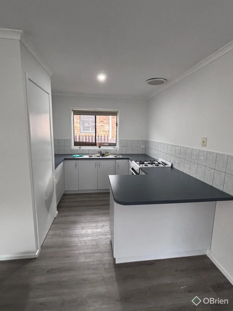24 Horizon Boulevard, Hampton Park VIC 3976 photo 4