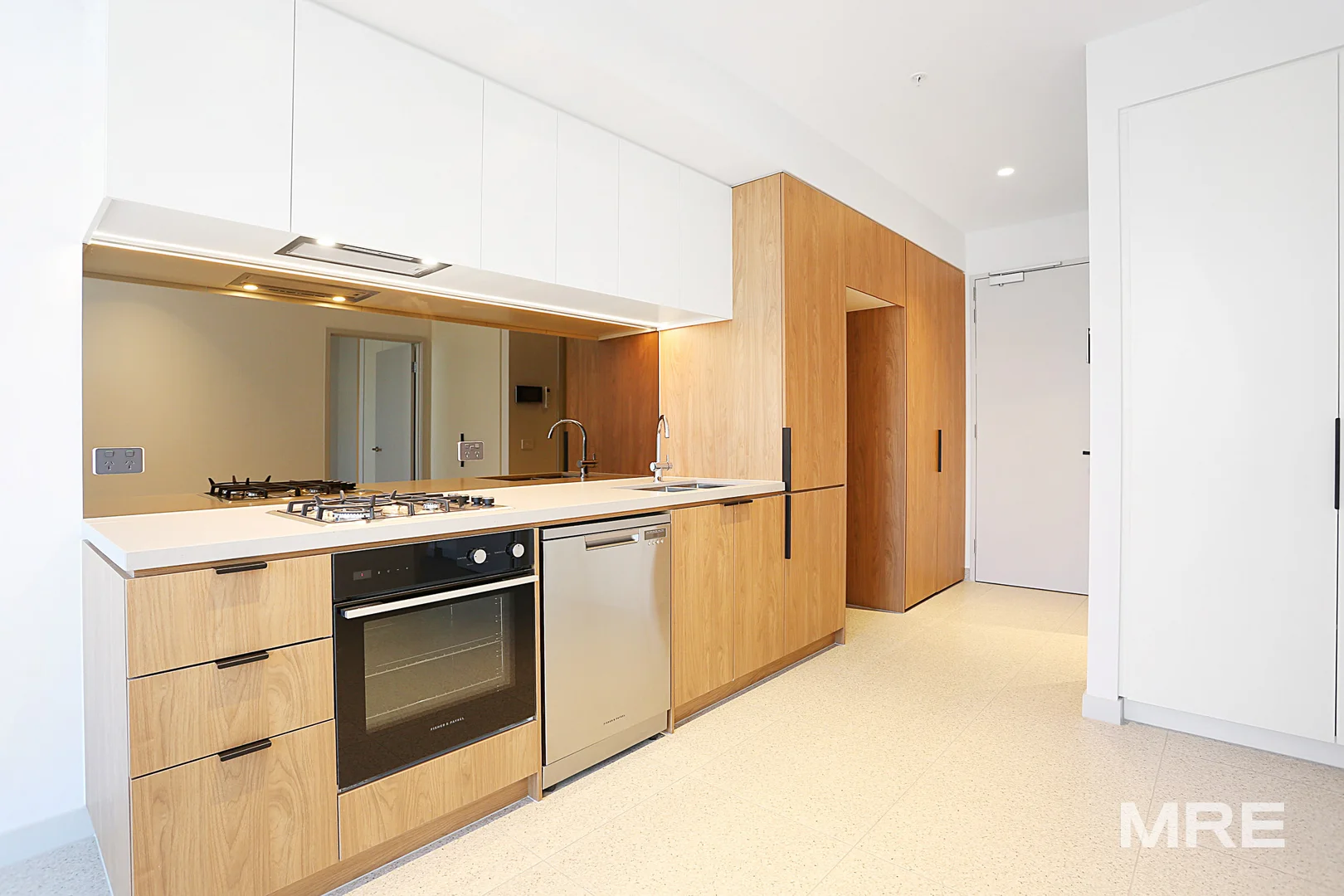 Additional image 2 of 302/138 Ferrars Street, South Melbourne VIC 3205