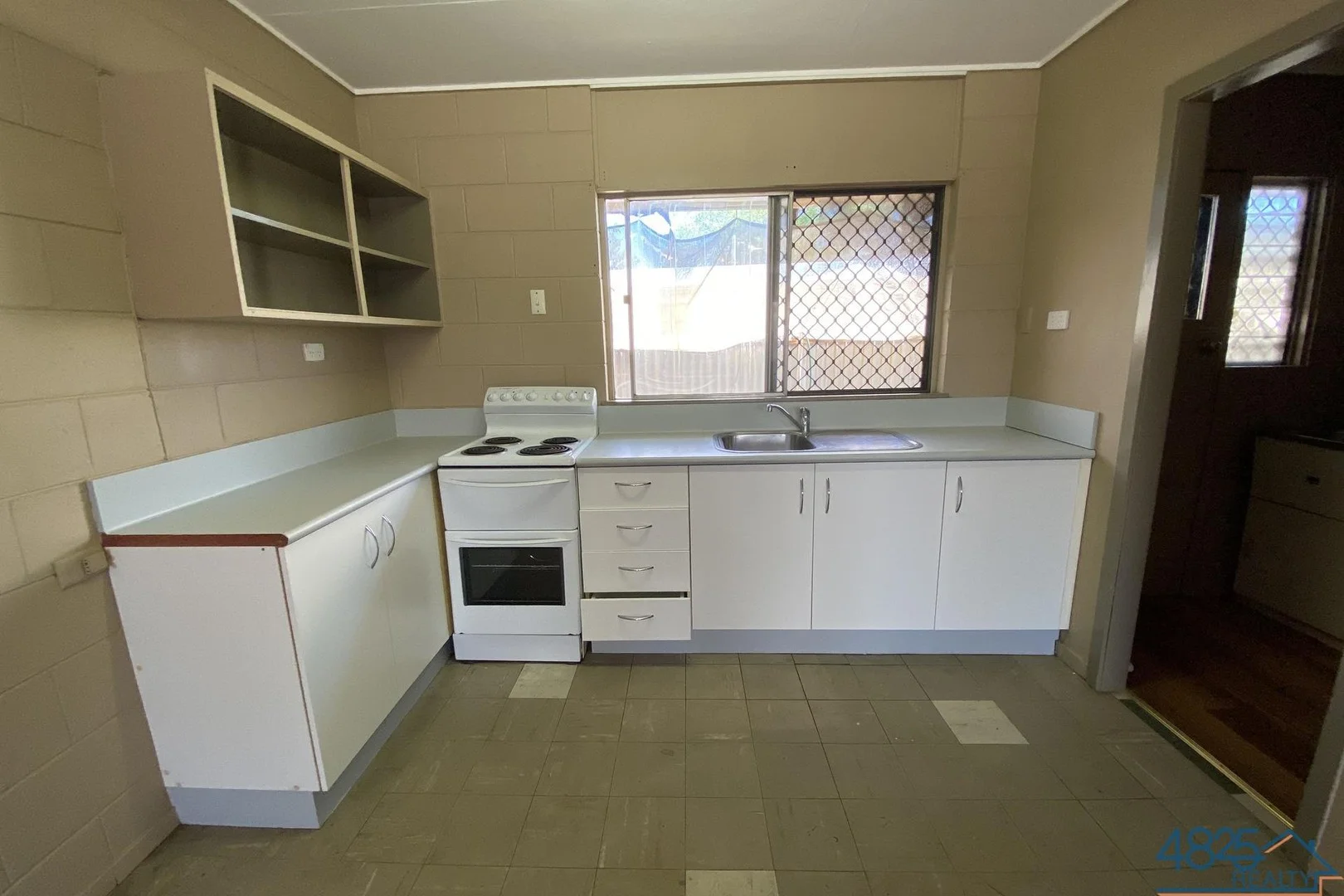 2/32 Flynn Street, Mount Isa QLD 4825