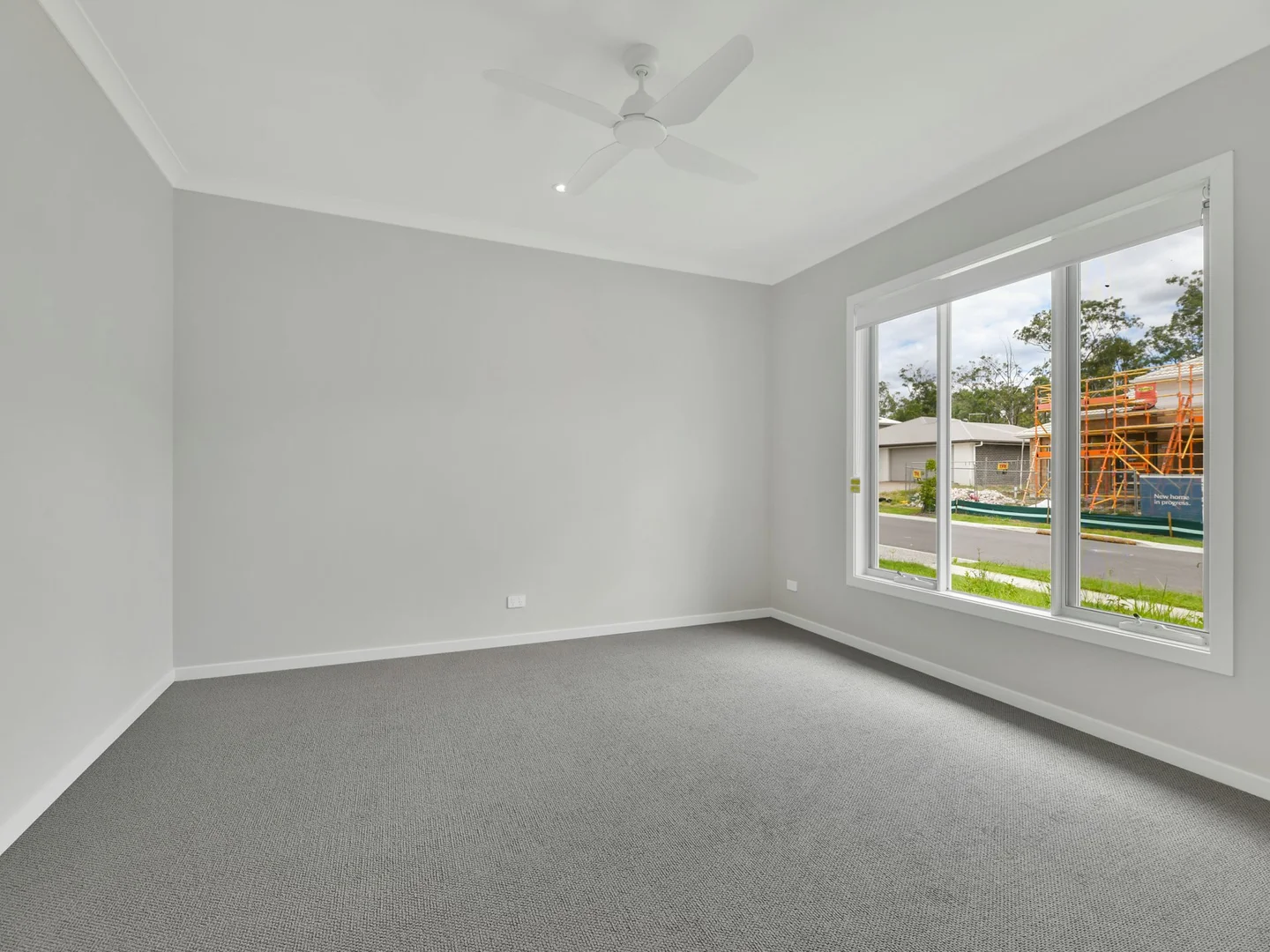 122 Falcon Circuit, Flagstone QLD 4280 photo 2