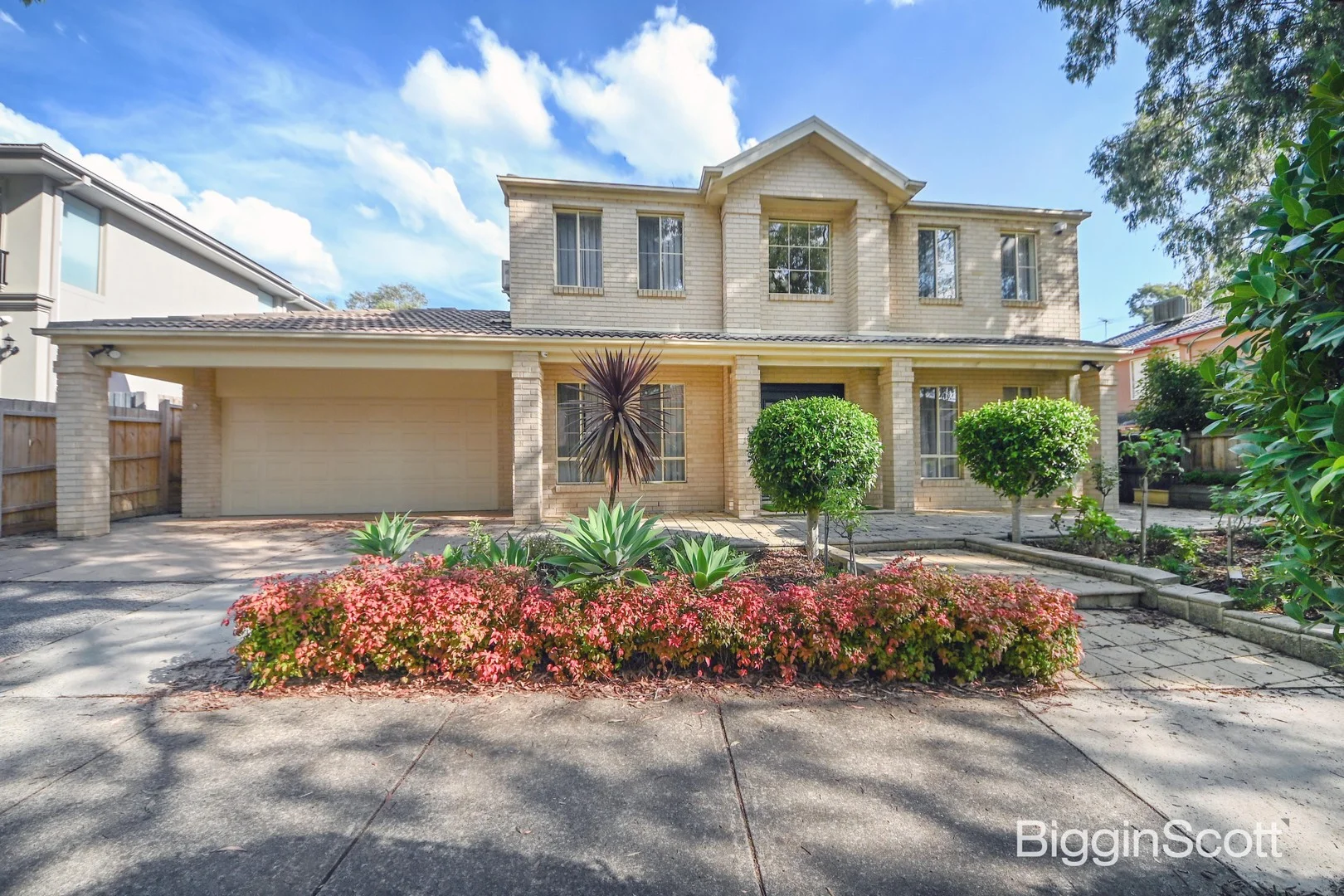14 Holmes Way, Glen Waverley VIC 3150