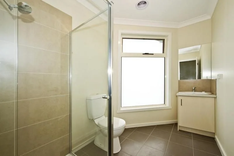 Additional image 9 of 2/17 Burns Court, Heidelberg Heights VIC 3081