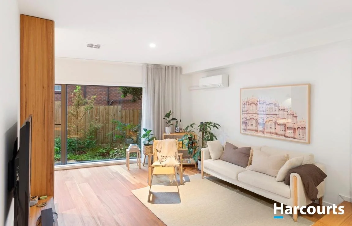 Additional image 2 of 2/76 Williamsons Road, Doncaster VIC 3108