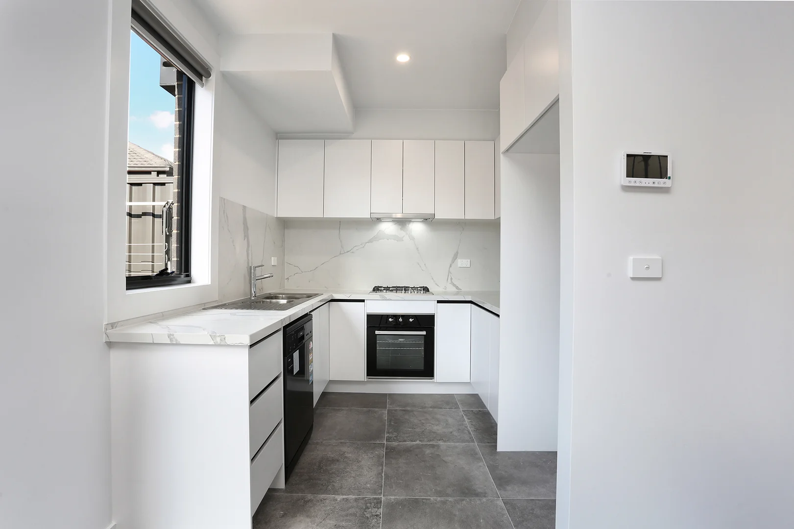 Additional image 2 of 2/6 MacKinnon Grove, Glenroy VIC 3046