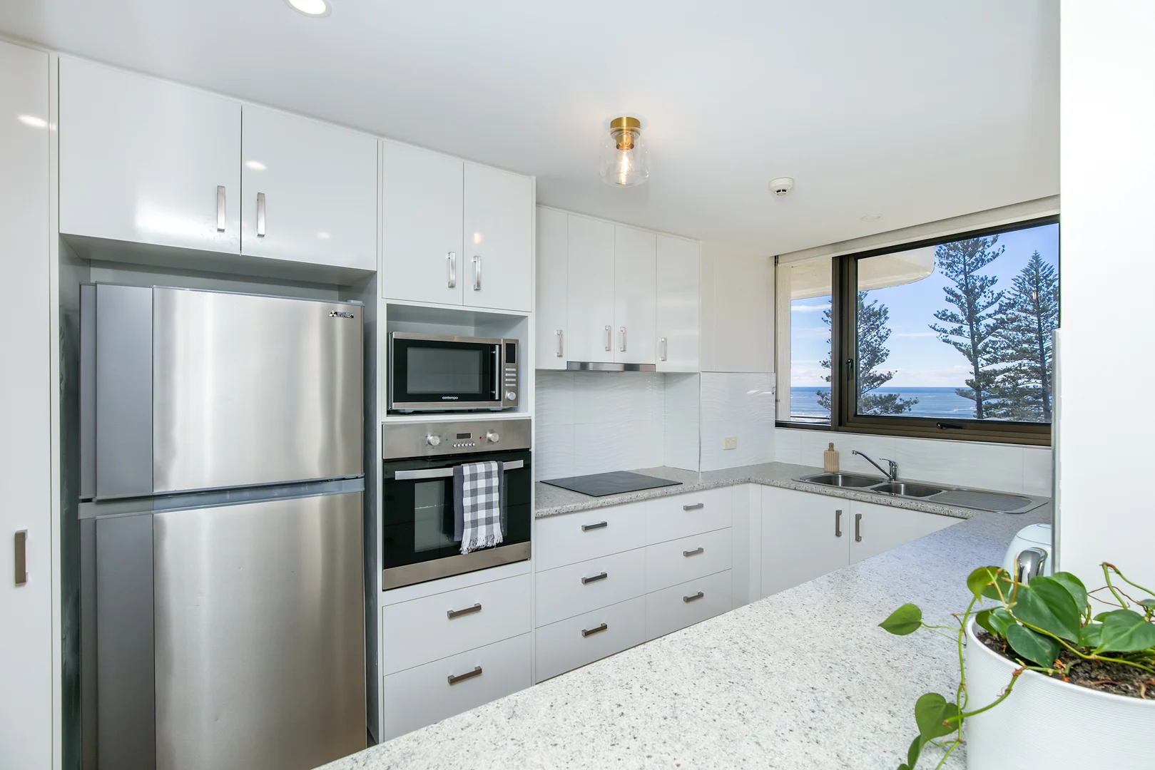 Additional image 6 of 14/60 Goodwin Terrace, Burleigh Heads QLD 4220