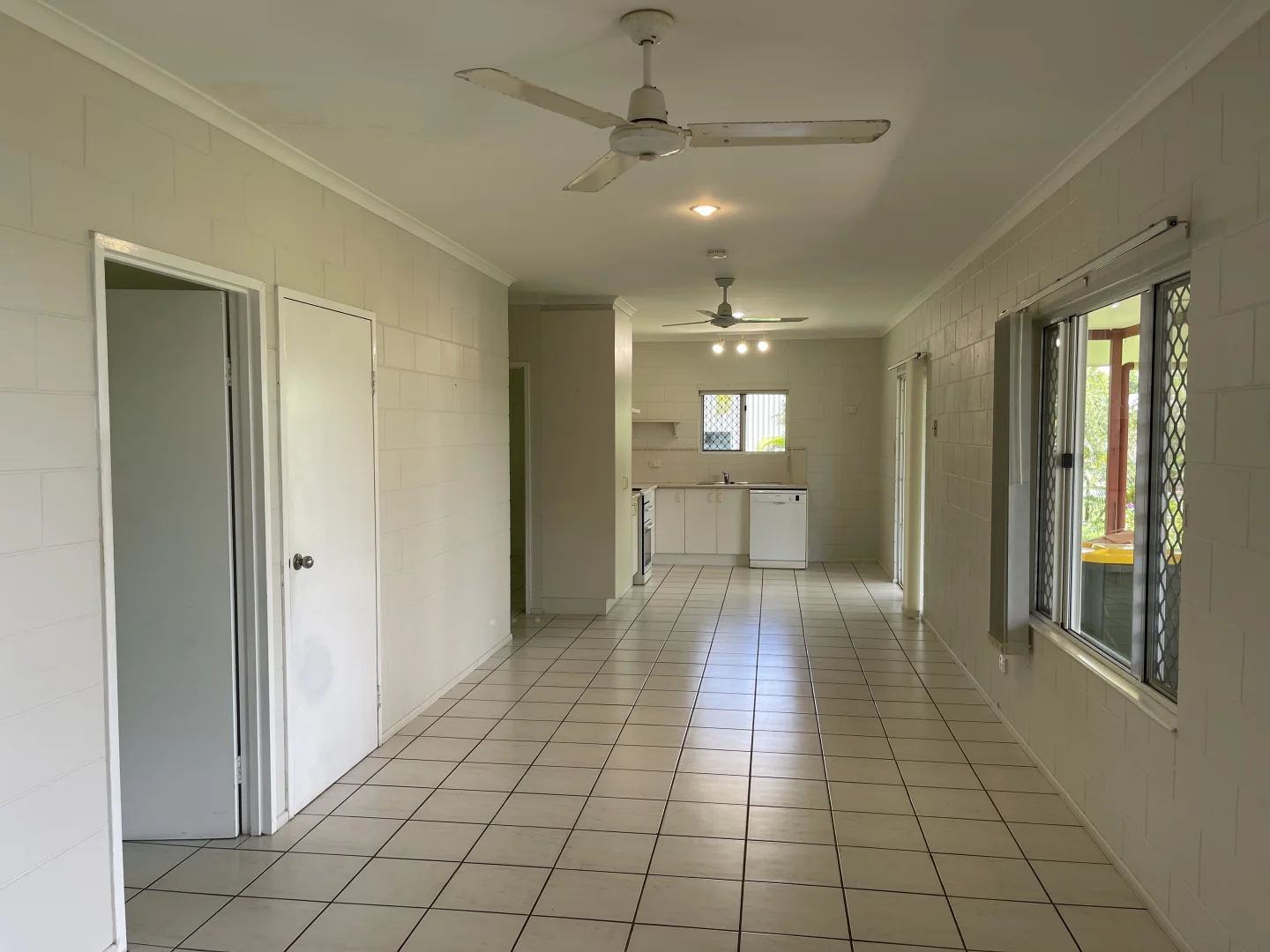 Additional image 3 of Unit B/5 Buccaneer Street, South Mission Beach QLD 4852