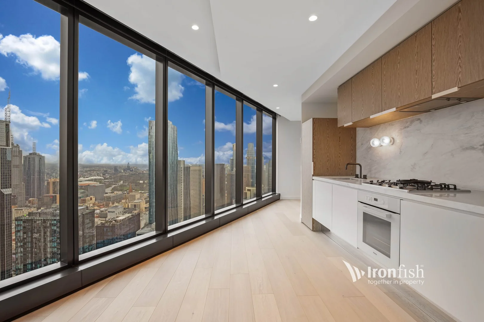 5305/370 Queen Street, Melbourne VIC 3000