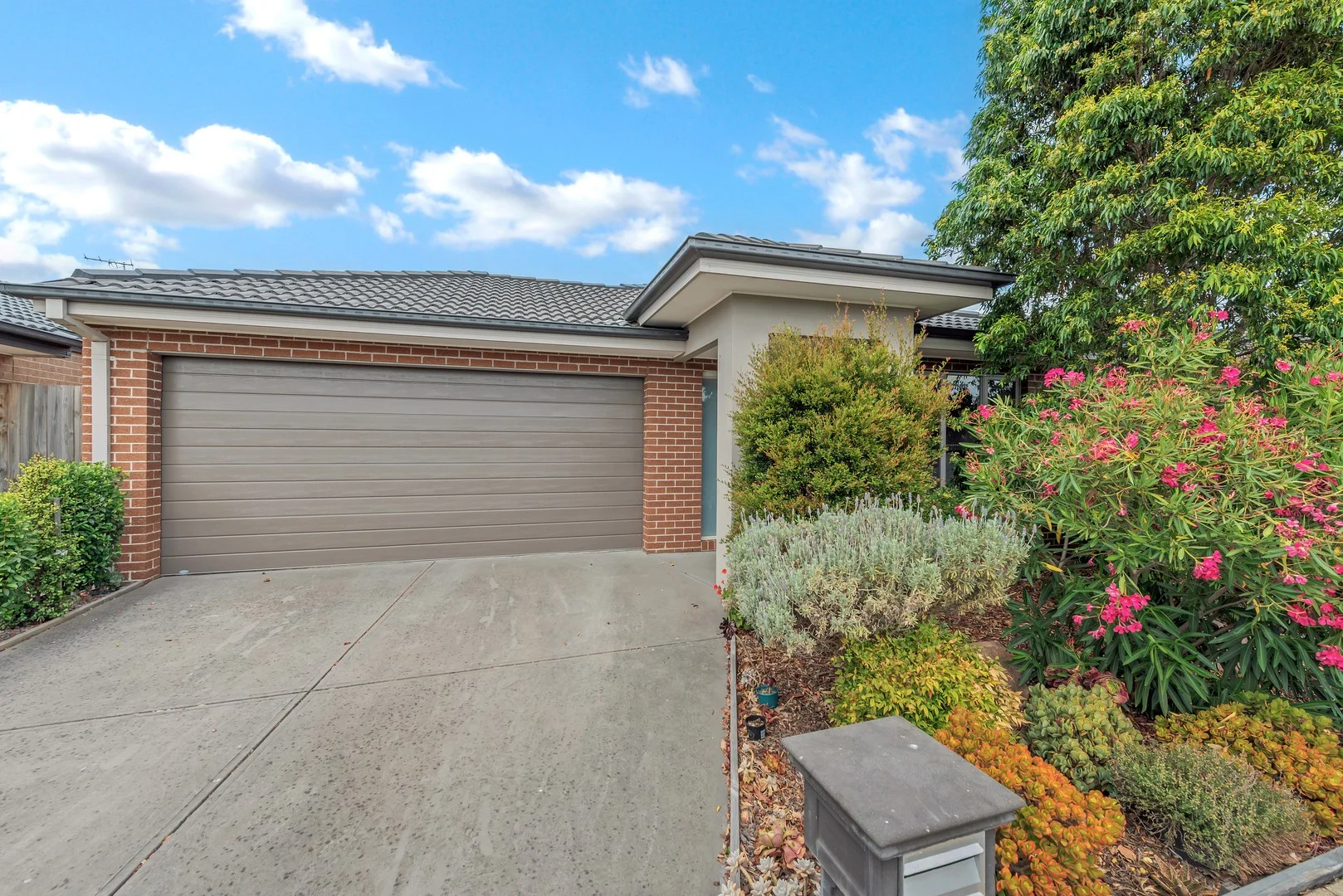 9 Cherrington Avenue, Officer VIC 3809