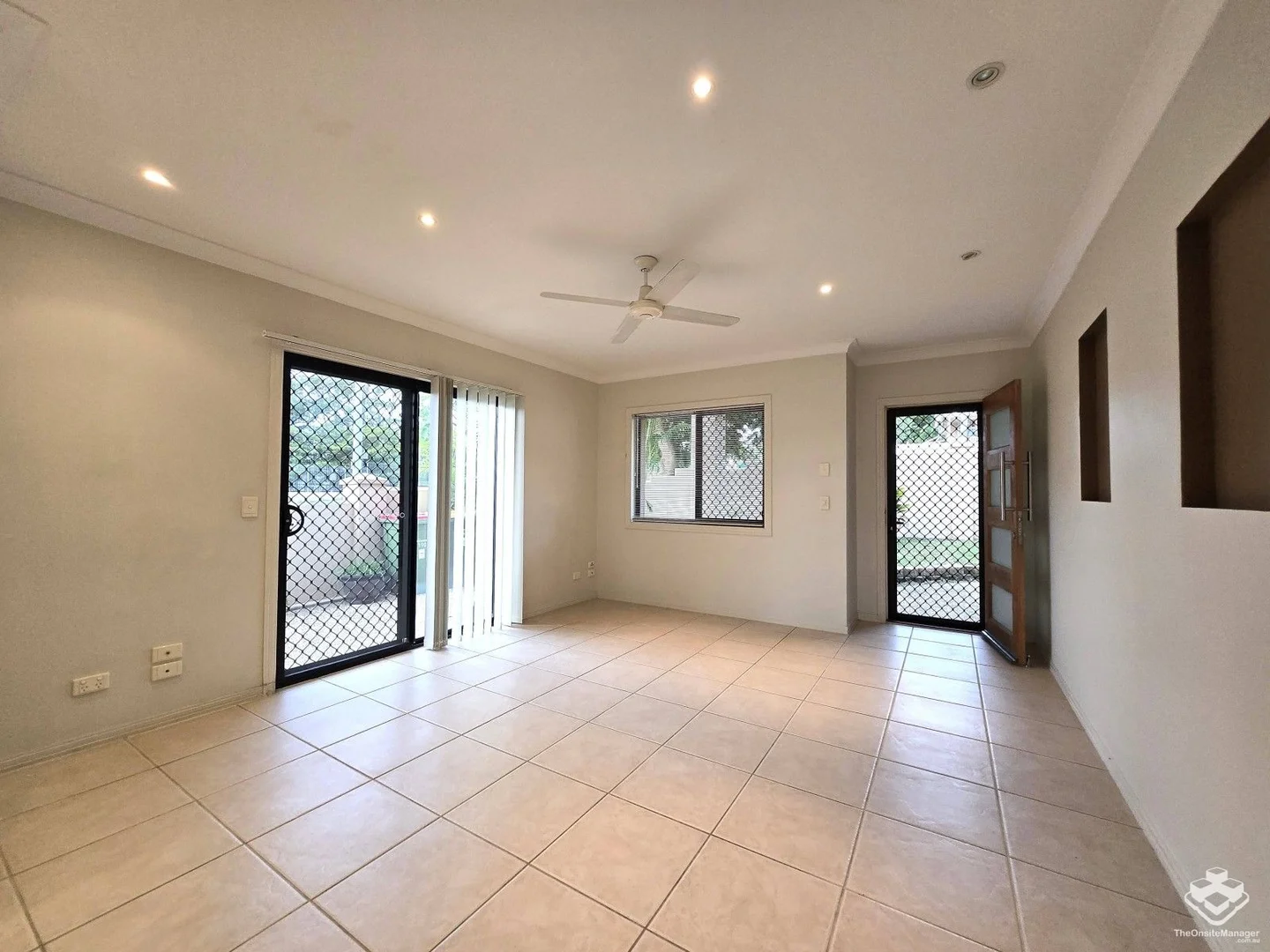 Additional image 3 of 2/190 Queen Street, Southport QLD 4215