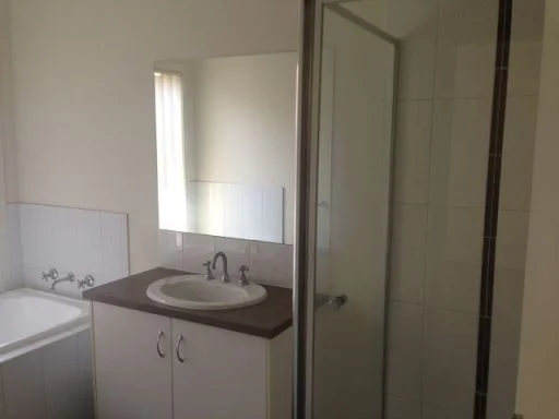 Additional image 2 of 28 Tiverton Park Way, Derrimut VIC 3026