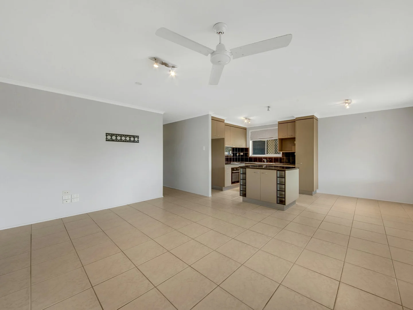 Additional image 2 of 39 Centenary Drive, Boyne Island QLD 4680