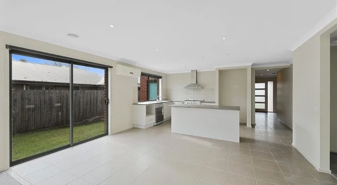 Additional image 3 of 10 Parer Avenue, Moe VIC 3825