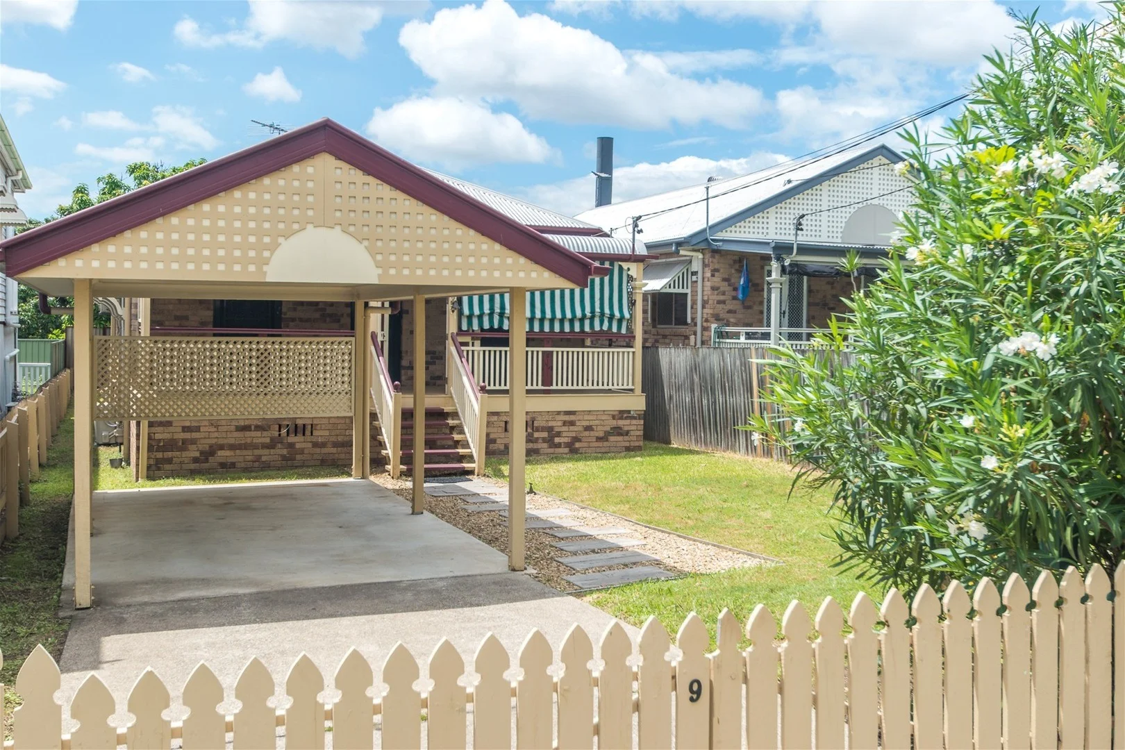 9 Burke Street, Coorparoo QLD 4151
