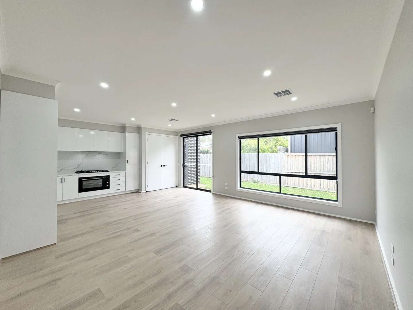 Additional image 2 of 4/47 Rennie Street, Lara VIC 3212