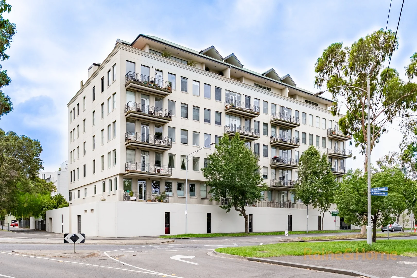 34/2 MacArthur Road, Parkville VIC 3052