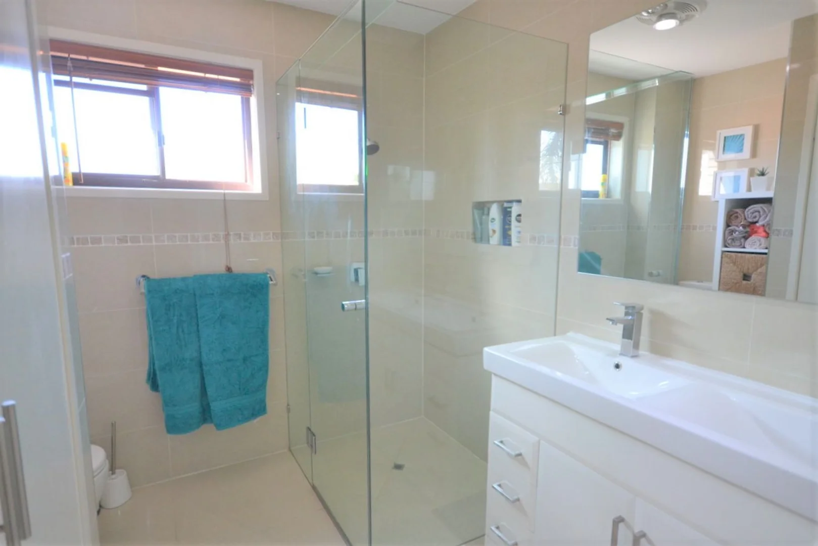 14/3 Ahern Street, Labrador QLD 4215 photo 5