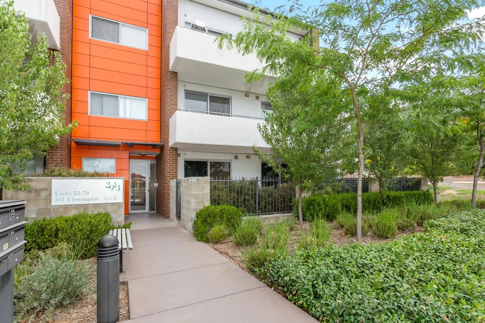 60/301 Flemington Road, Harrison ACT 2914