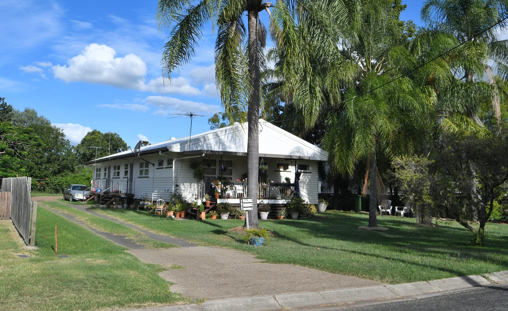 2/22 Daniel Street, Lowood QLD 4311