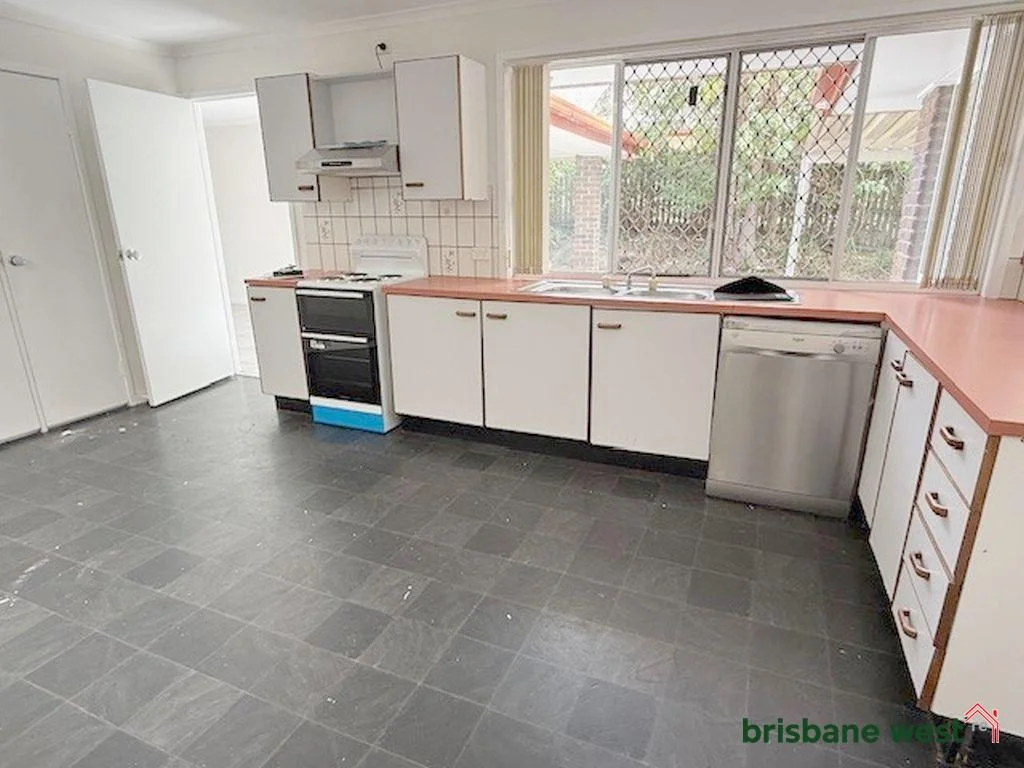 Additional image 3 of 15 Scarba Street, Middle Park QLD 4074